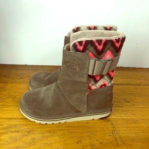Sorrel mid chevron suede grey boots